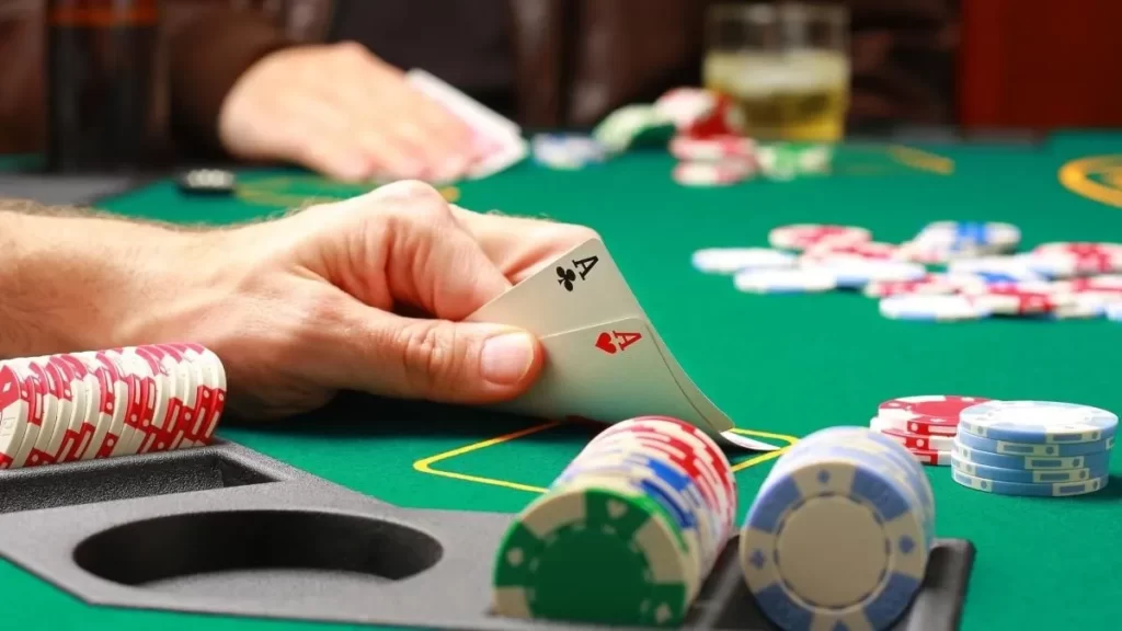 Poker tournaments: from local clubs to global arenas