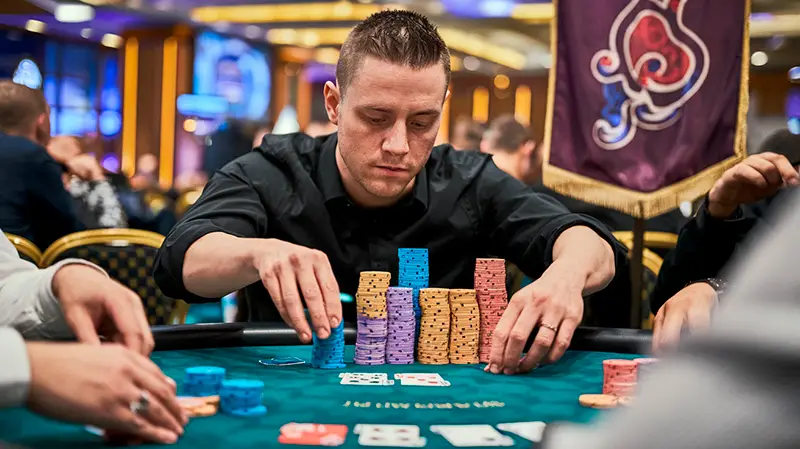 Tendenze e novità nei tornei di poker del 2025
